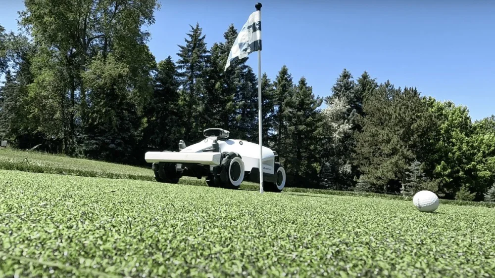 Mammotion LUBA 2 AWD 5000H wire-free robotic mower
